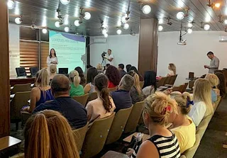 SESION INFORMUES PËR GRANTE NË GJAKOVË 'START-UP' NË KUADËR TË PROJEKTIT 'WOMEN'S OPPORTUNITIES IN MARKET, ECONOMY AND NETWORKING'