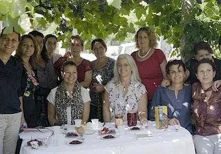 DREJTORESHA EKZEKUTIVE E WFWI LAURIE ADAMS VIZITON GRATË NË FERIZAJ