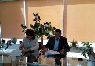 THE SIGNING CEREMONY OF THE CONTRACT BETWEEN KW4W AND CLARD