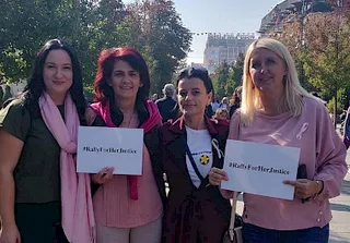 STAFI DHE GRATË E PROGRAMIT TË KW4W I BASHKANGJITEN ECJES PËR NDËRGJEGJËSIMIN KUNDËR KANCERIT TË GJIRIT