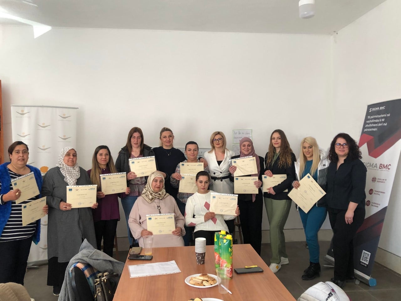 Çertifikimi i grupit të parë i grave në trajnimin për Ndërmarrësi, Fuqizim Social dhe Shkathtësi të But
