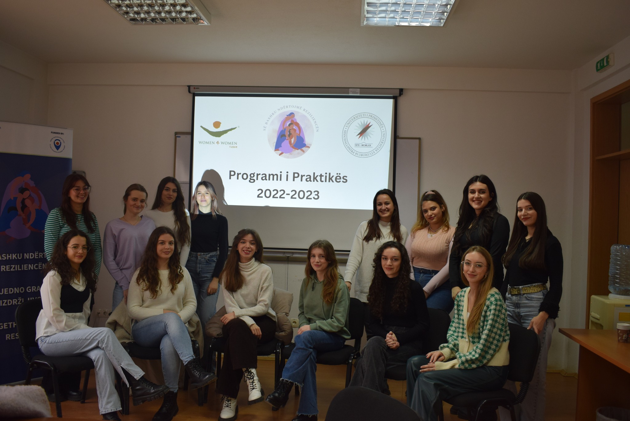 Javën që shkoi, 18 studentë nga Departamenti i Psikologjisë, UP, përfunduan praktikën 6-javore në Kosova – Women 4 Women