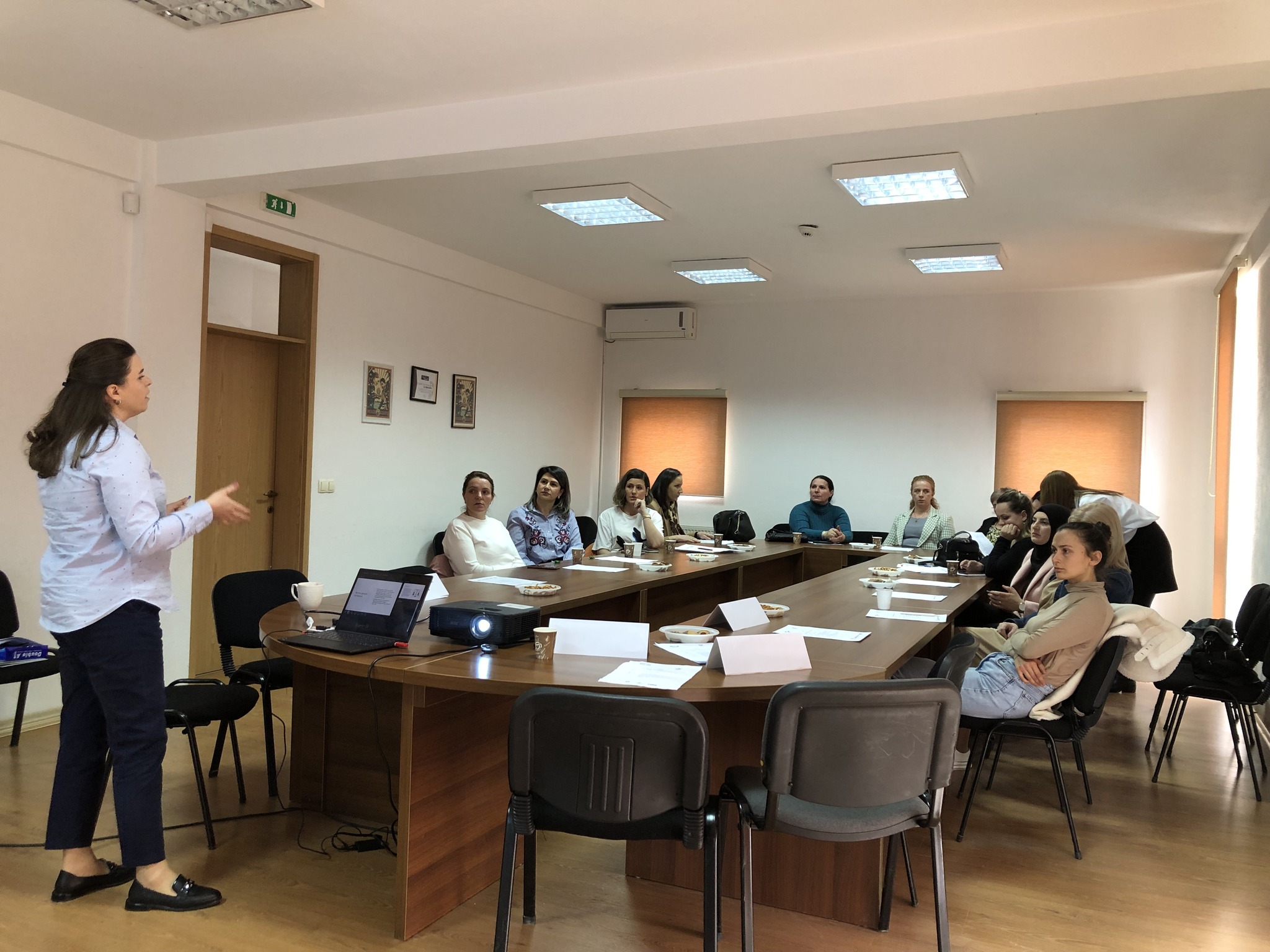 Në kuadër të projektit “IWKA – Përfshirja e grave në agrobiznesin e Kosovës”, perfunduan seminaret 8 ditore në Komunat e Prishtinës, Graçanicës, Ferizajit dhe Junikut