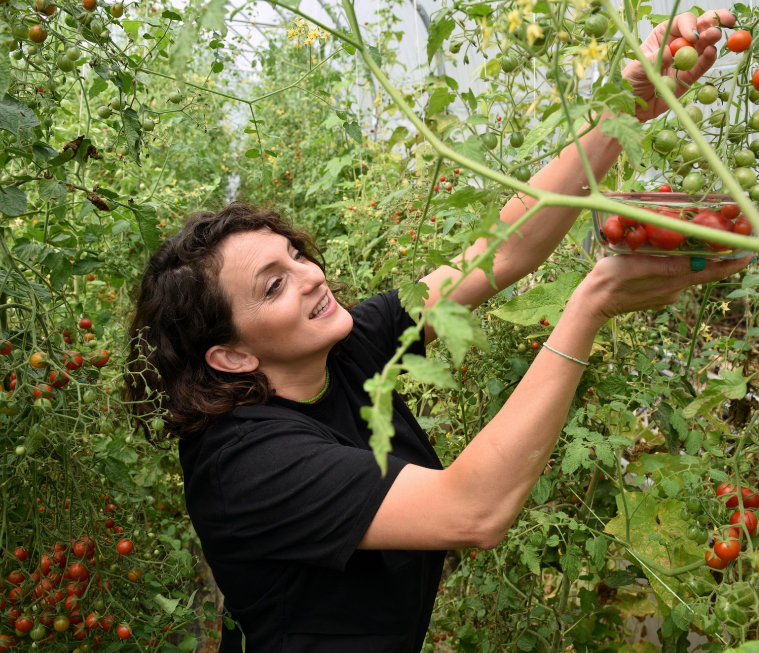 Nga pasioni te suksesi: Historia frymëzuese e Pranvera Osmanit në agrobiznes