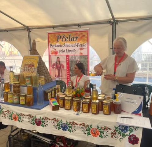 Gratë e Graçanicës në panair: Traditë, biznes dhe bashkëpunim 🌸